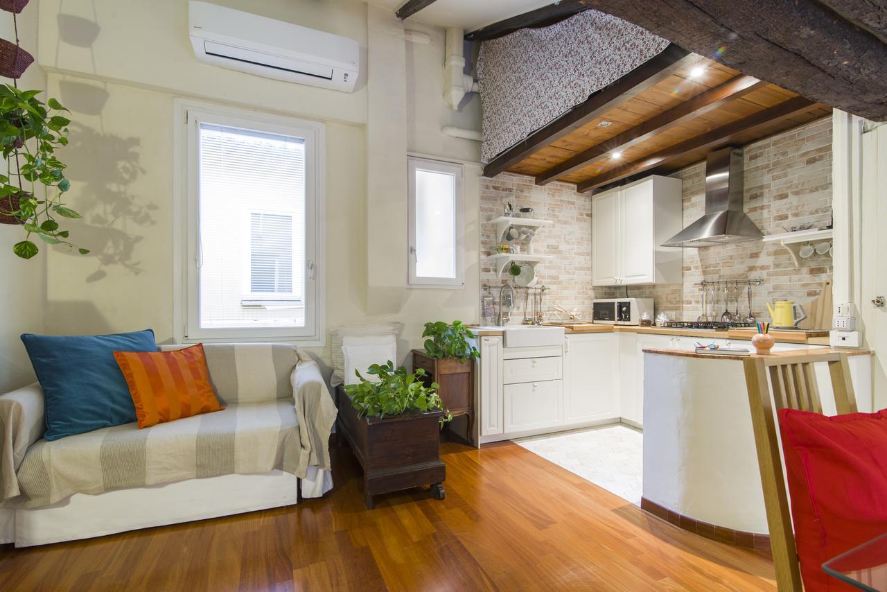 Bologna Rainbow Apartment Bagian luar foto
