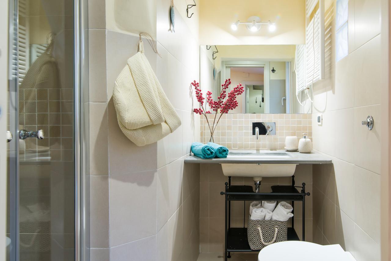 Bologna Rainbow Apartment Bagian luar foto